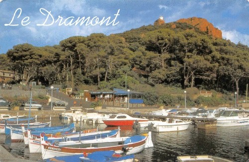 Dramont le port du - le,